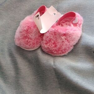 First Steps Newborn Slippers, pink, NWT